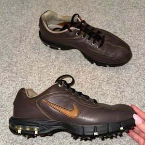 Nike Air Max Revive Men’s Brown Leather Golf Shoes Size 8